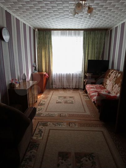 2-к. квартира, 42 м², 1/2 эт.