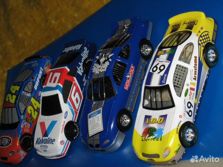 Nascar 1/43 авто Quartzo Racing Champions Revell