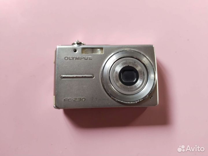 Компактный фотоаппарат olympus