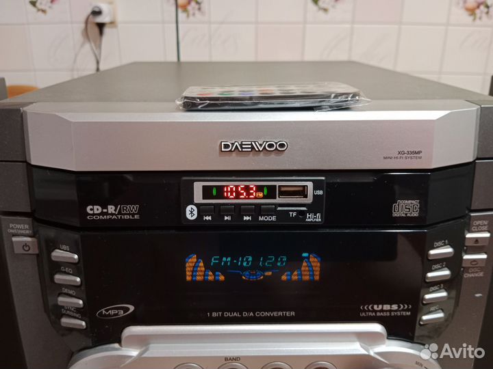 Музыкальный центр с bluetooth