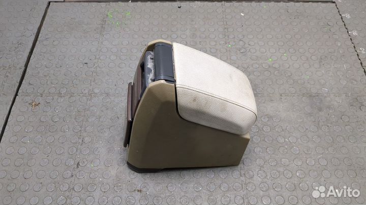 Консоль салона Volvo XC90, 2011