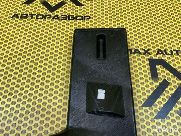 Воздуховод передний левый Ford Focus 3 хетчбек 1.6