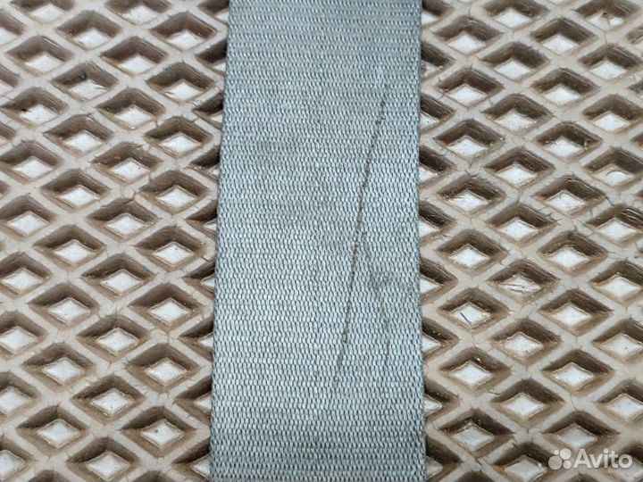 Ремень безопасности передний правый Nissan Primera