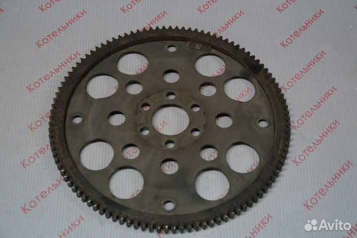 Nissan 12331-78A10 Маховик