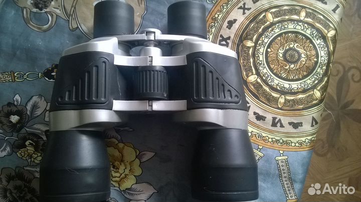 Бинокль Discovery Field 6. 10x50. 105м\1000м