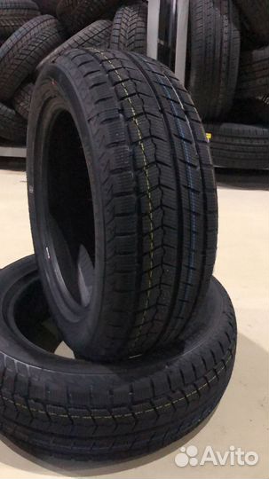 Roadmarch Snowrover 868 195/55 R16 91H