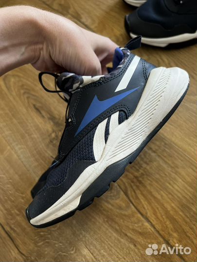 Кроссовки reebok 28