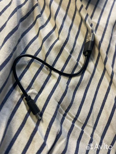 Петличный беспроводной микрофон