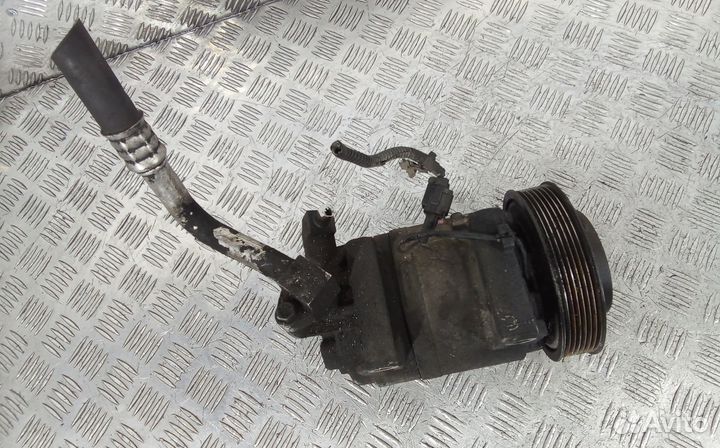 Компрессор системы кондиционирования Nissan Pathfi