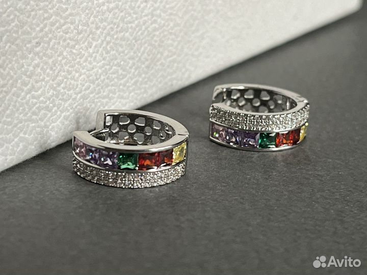 Серьги кольца стильные