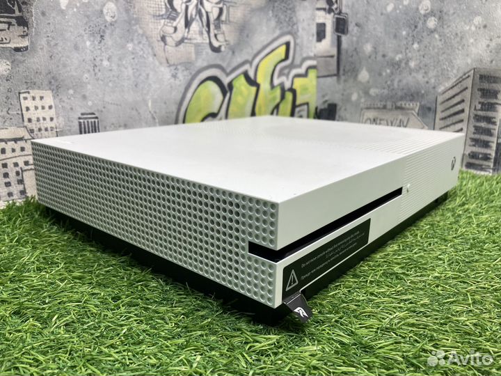 Xbox One S 500GB Покупка/Продажа