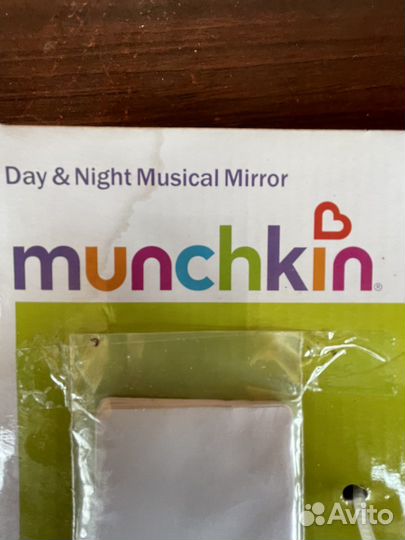 Зеркало для слежения за малышом в авто