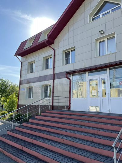 Здание, 1400 м²
