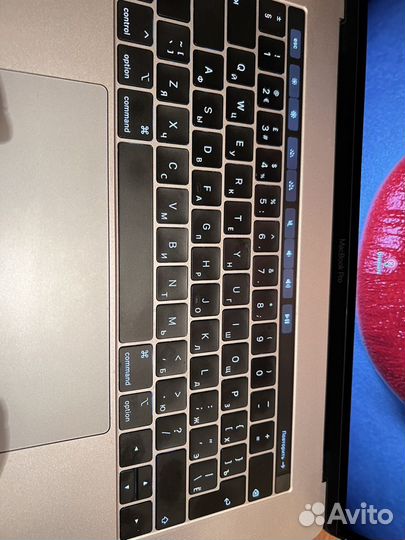 Macbook pro 15 2017 i7 16gb