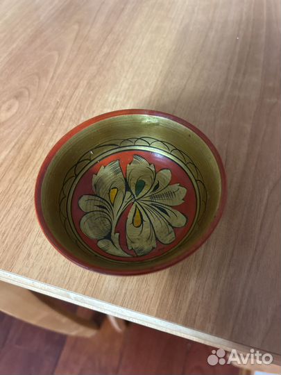 Деревянная чашка