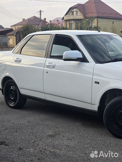 Ваз (LADA) Priora 1.6 MT, 2014, 220000км