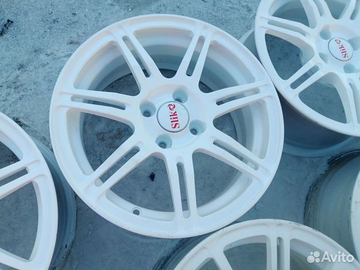 Белые Слик Ваз D15