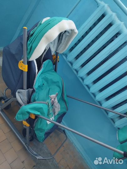 Детские санки на колесах