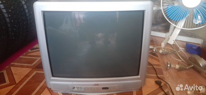 Телевизор JVC