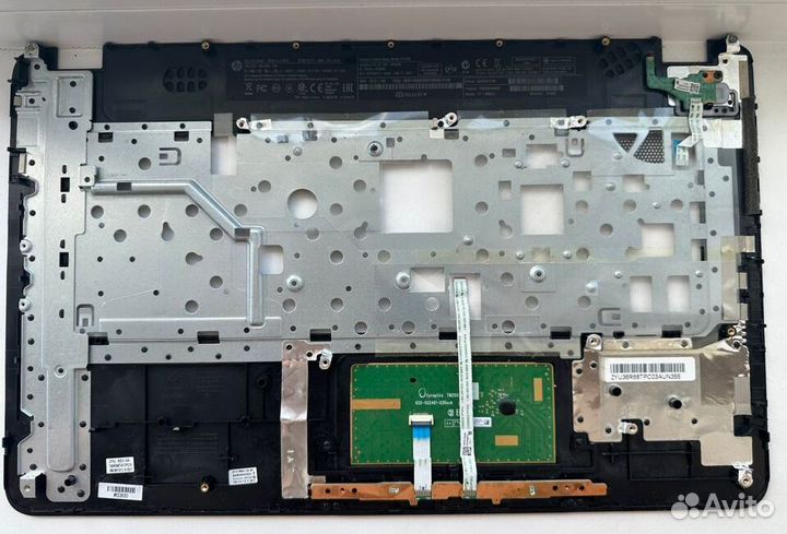 Верхняя часть корпуса HP Pavilion 17-E