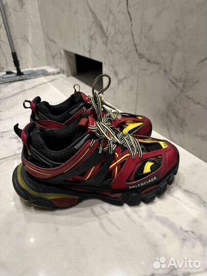 Balenciaga track 1 оригинал