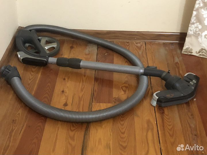 Пылесос philips