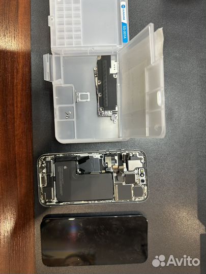 iPhone 15 Pro, 256 ГБ