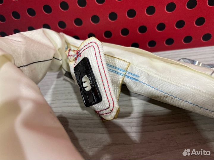 Подушка безопасности боковая (шторка)