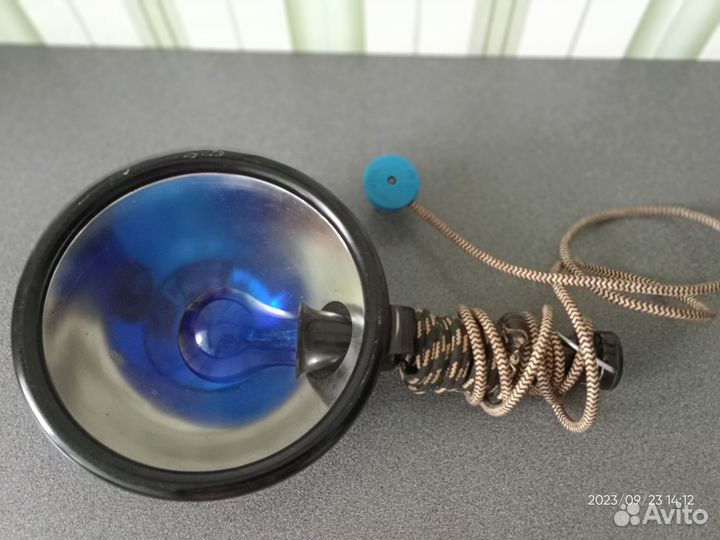 Медицинская синяя лампа