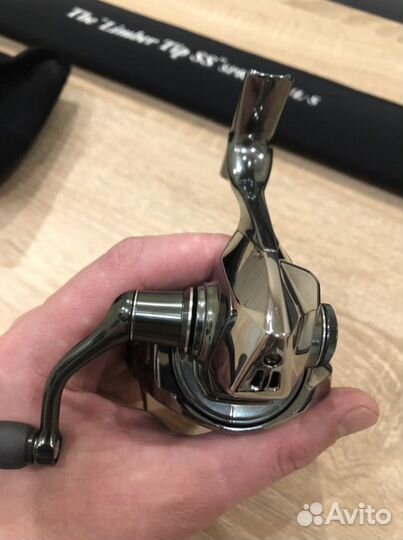 Катушка shimano stella 22 c2000s