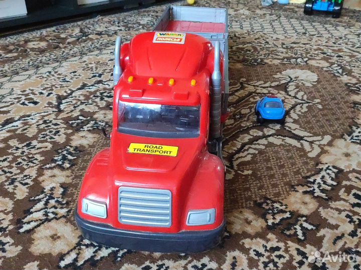 Большегруз и трактор лесовоз Полесье