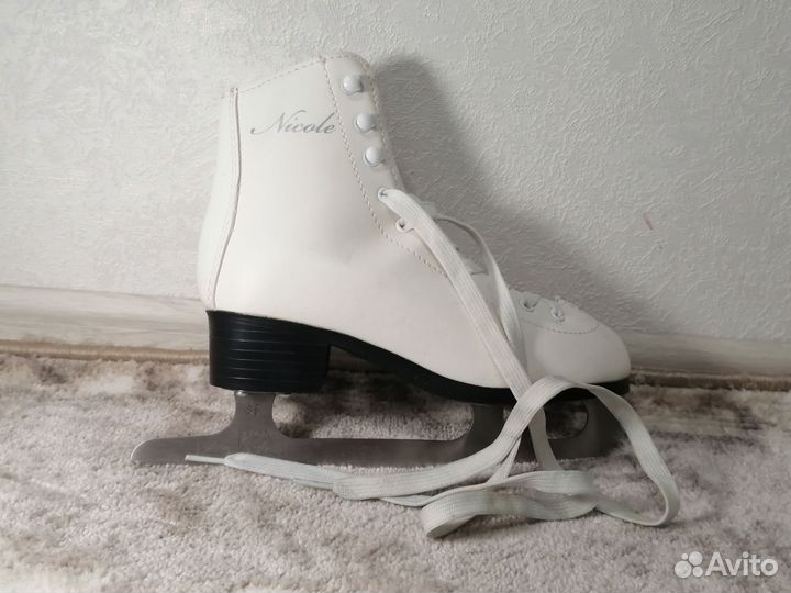 Коньки фигурные