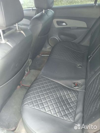 Chevrolet Cruze 1.6 МТ, 2010, 118 000 км