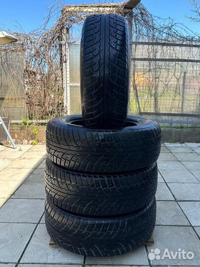 Kumho I'Zen RV Stud KC16 235/65 R17