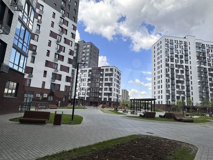 2-к. квартира, 54,3 м², 8/15 эт.