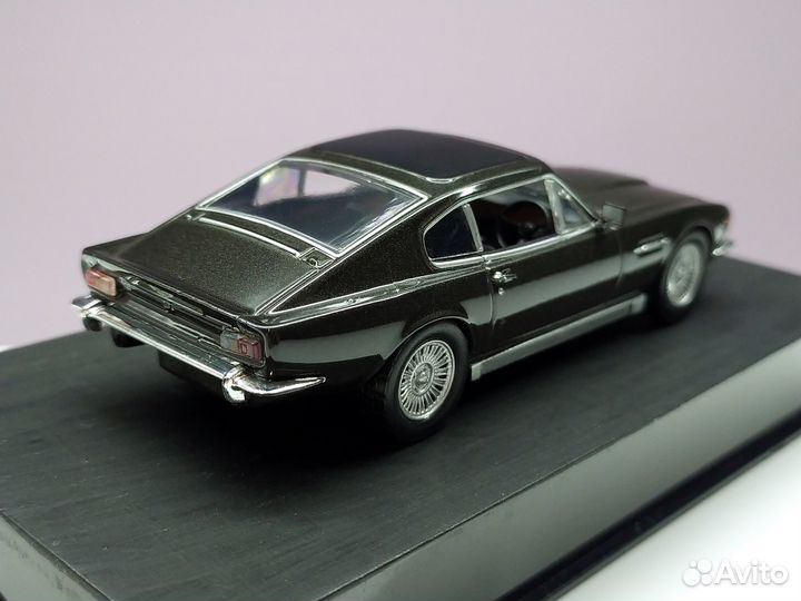 1:43 Aston Martin V8 Vantage Coupe