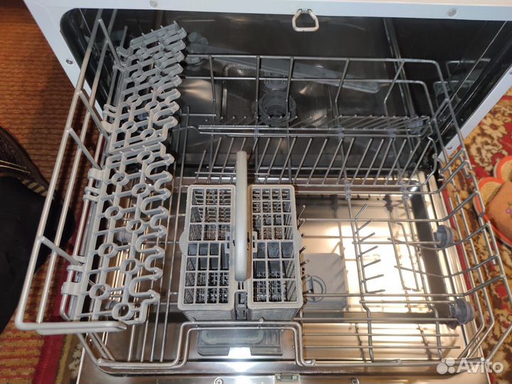 Компактная посудомоечная машина Candy