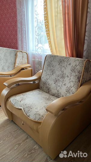 Продам диван с креслом