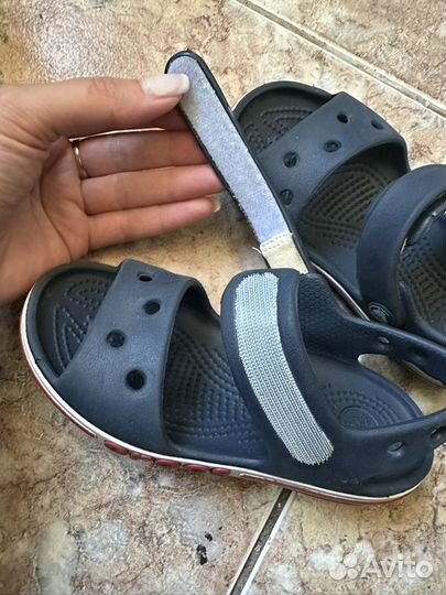 Сандали crocs c10