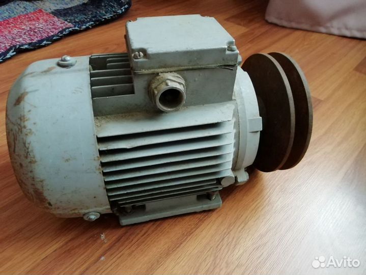 Электродвигатель асинхронный