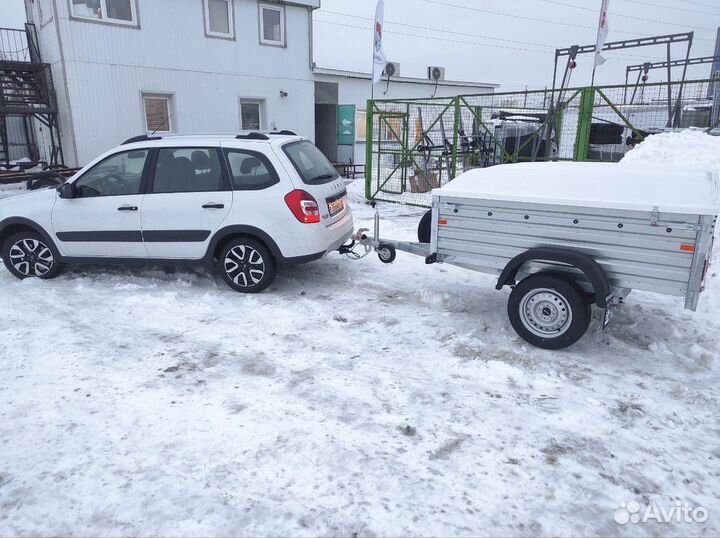 Прицеп с пластиковой крышкой. Устанавливаем фаркоп