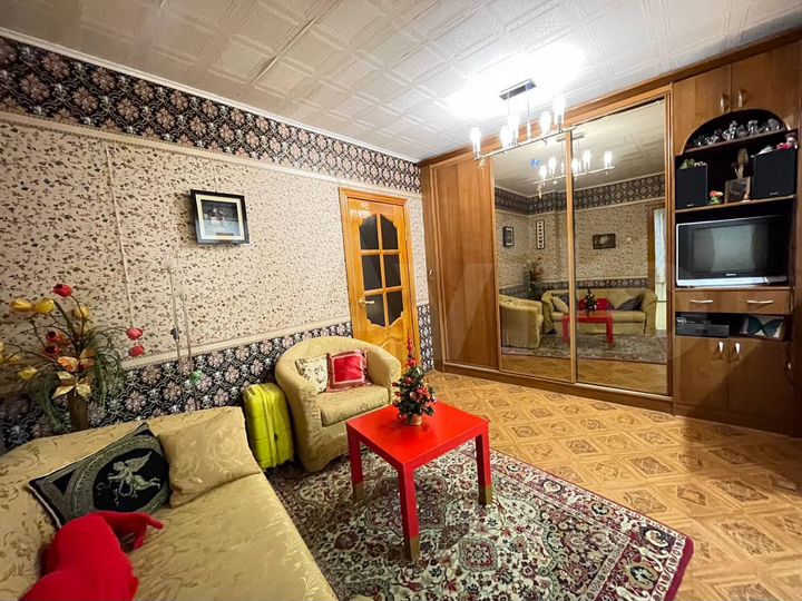 2-к. квартира, 70,6 м², 1/8 эт.