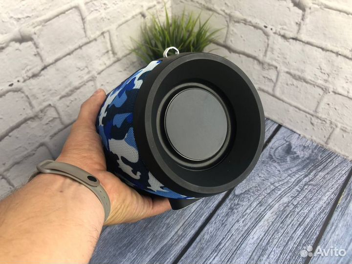 Блютуз колонка BoomsBass Новая