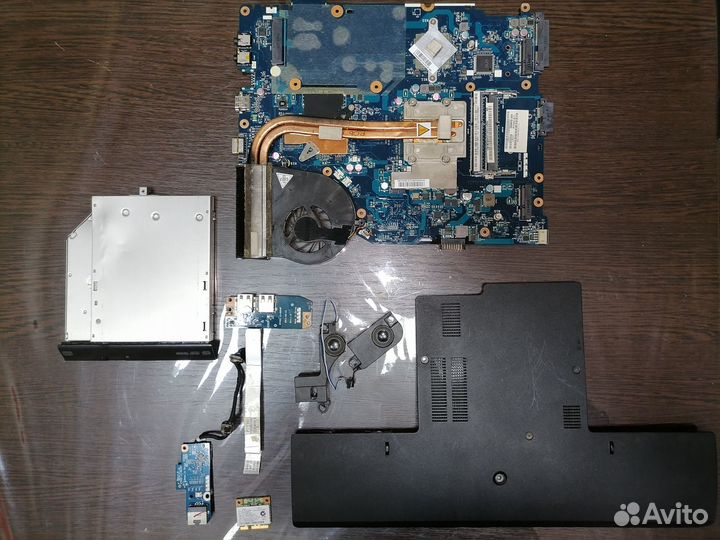 Packard Bell Easynote LS11 P7YS5 (разбор)