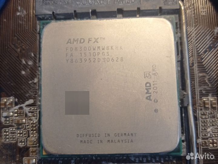 Материнская плата с процессором и памятью