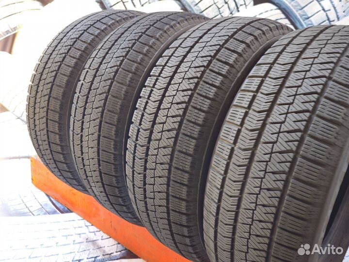 Bridgestone Blizzak VRX2 205/60 R16