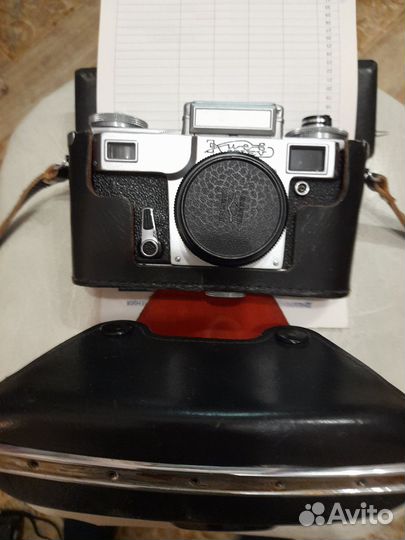 Пленочный фотоаппарат