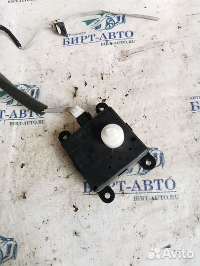 Моторчик заслонки отопителя Infiniti FX37 II (2008