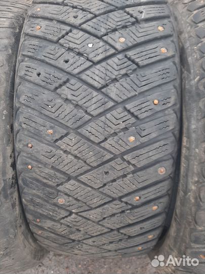 Goodyear Ultragrip Ice Arctic 225/50 R17 98T