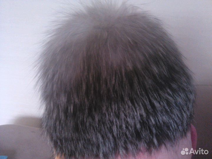Женская меховая шапка-сноп